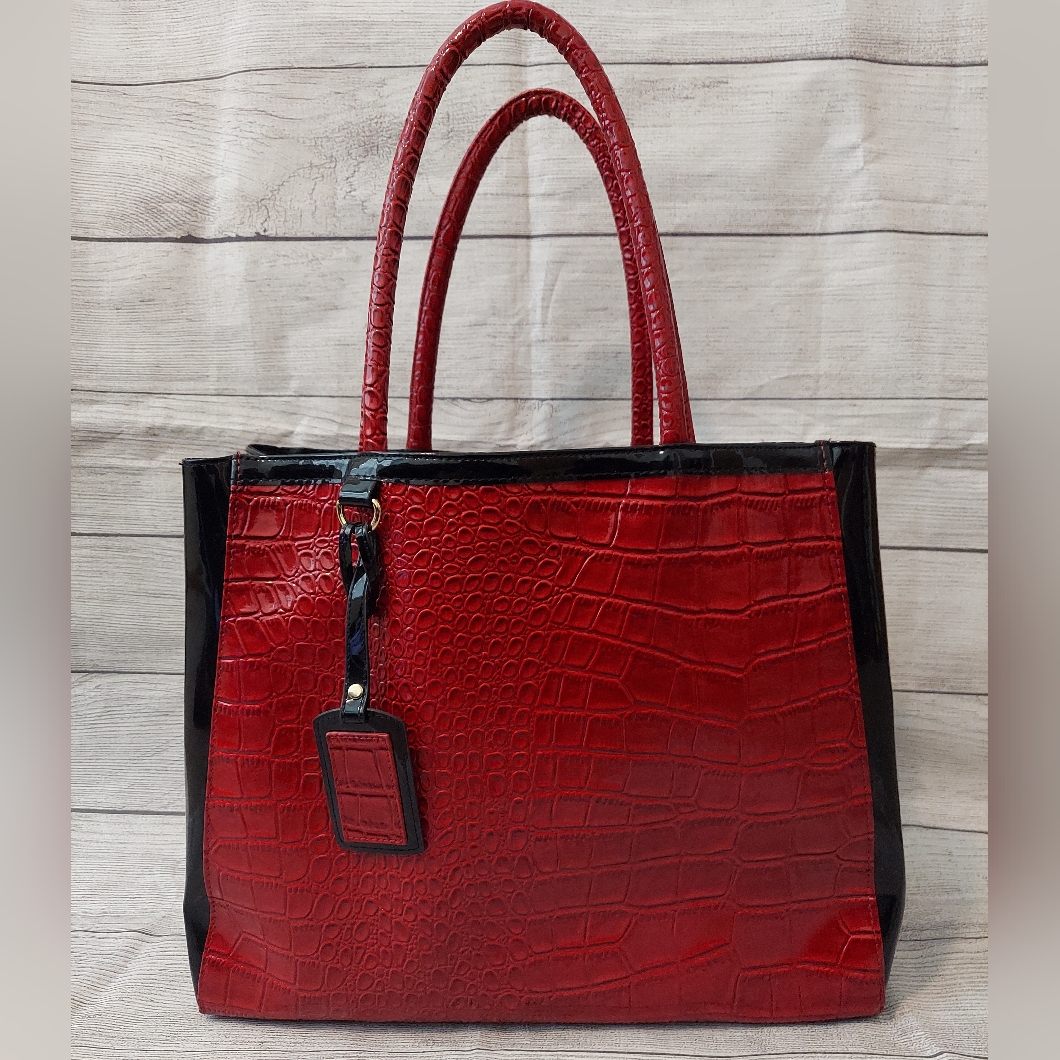 Elizabeth Arden Purse